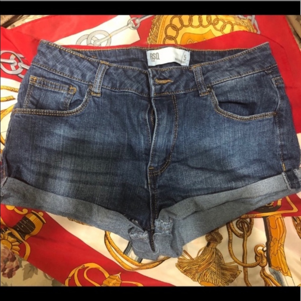 Short denim distress jeans size 5.  RSQ